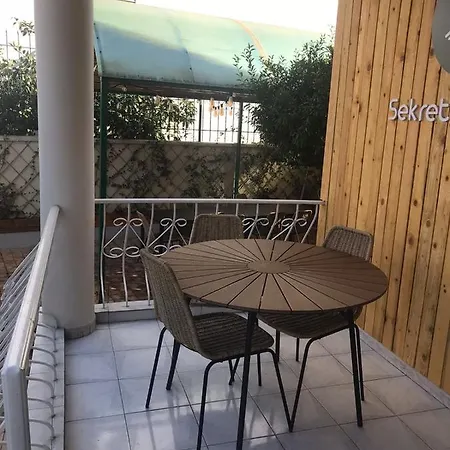 Tirana City Rooms - Vatra e Lagjes by Paymán Club *