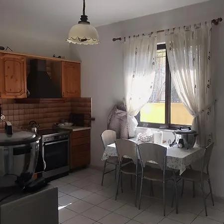 Habitación en casa particular - Vatra E Lagjes By Paymán Club