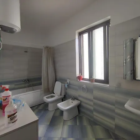 Rum i privatbostad Tirana City Rooms