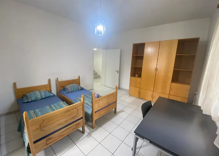 - Vatra E Lagjes By Paymán Club Habitación en casa particular